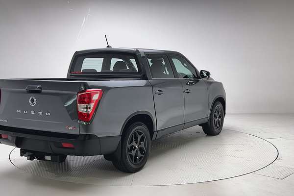 2022 SsangYong Musso Ultimate Q250 4X4 thumb-7