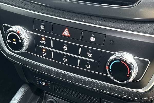 2022 SsangYong Musso Ultimate Q250 4X4 thumb-17