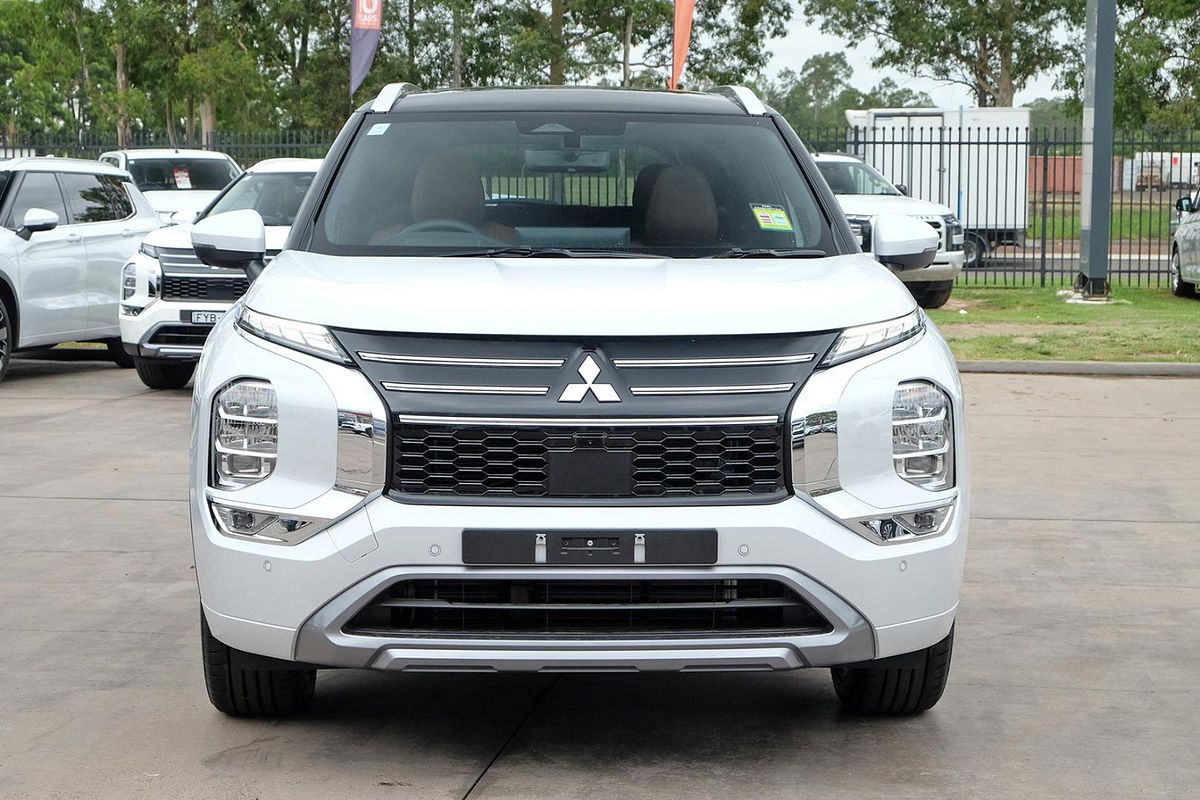 2025 Mitsubishi Outlander Exceed Tourer ZM