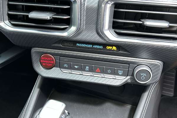 2025 Ford Mustang Ecoboost FO thumb-16