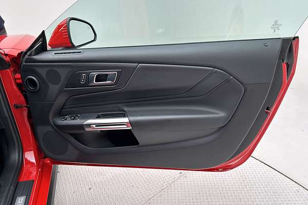 2025 Ford Mustang Ecoboost FO thumb-18