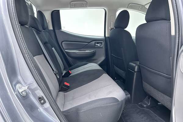 2018 Mitsubishi Triton GLX+ MQ 4X4 thumb-11