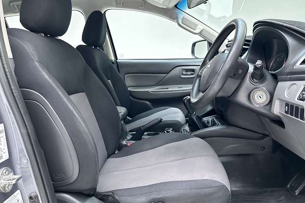 2018 Mitsubishi Triton GLX+ MQ 4X4 thumb-12