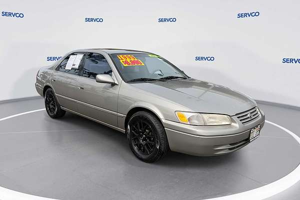 1999 Toyota Camry LE