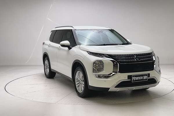 2024 Mitsubishi Outlander LS ZM thumb-4