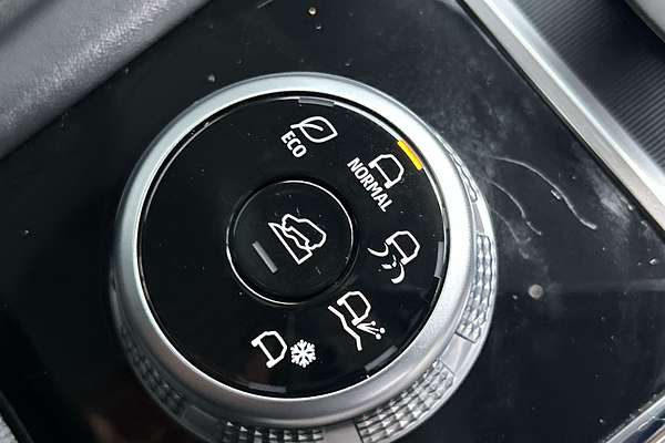 2024 Mitsubishi Outlander LS ZM thumb-16