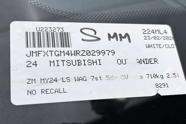 2024 Mitsubishi Outlander LS ZM thumb-23