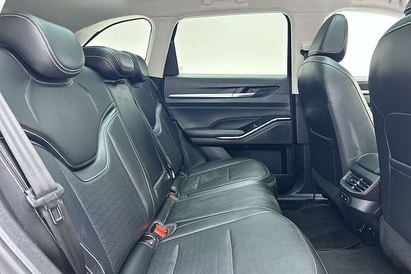 2022 GWM Haval H6 Ultra B01 thumb-11