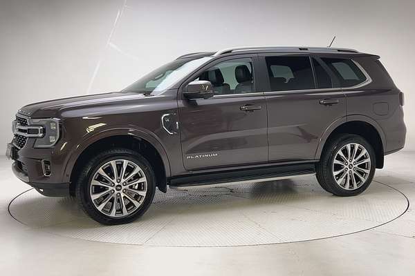 2024 Ford Everest Platinum 3.0L thumb-6