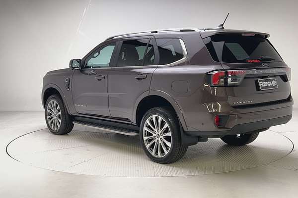 2024 Ford Everest Platinum 3.0L thumb-8