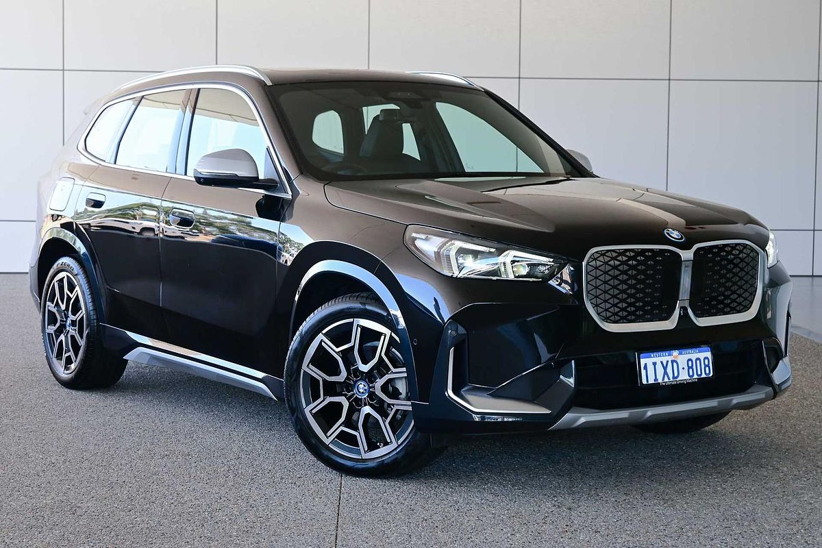 2025 BMW iX1 eDrive20 xLine U11