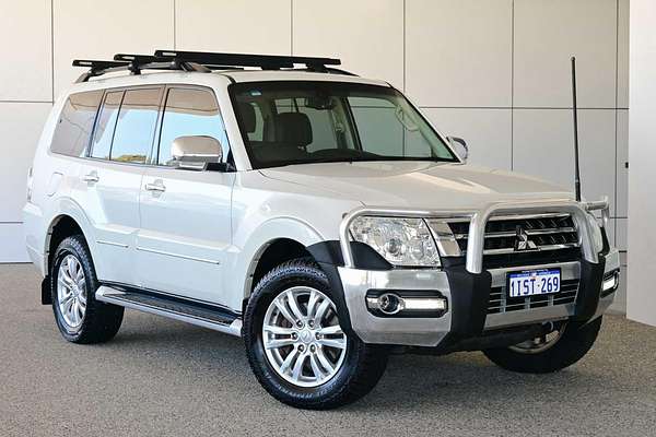 2017 Mitsubishi Pajero Exceed NX