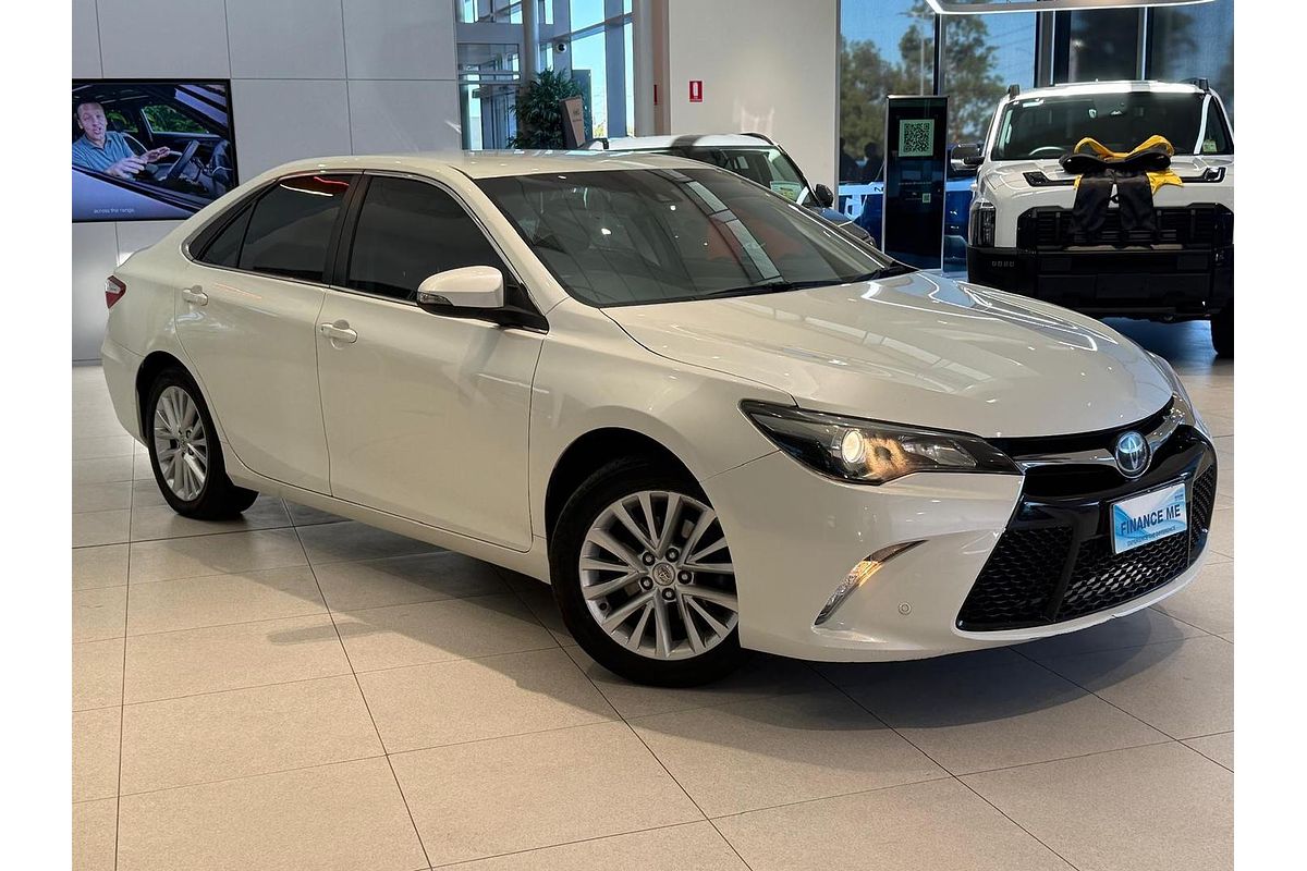 2017 Toyota Camry Atara SL ASV50R