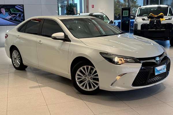 2017 Toyota Camry Atara SL ASV50R
