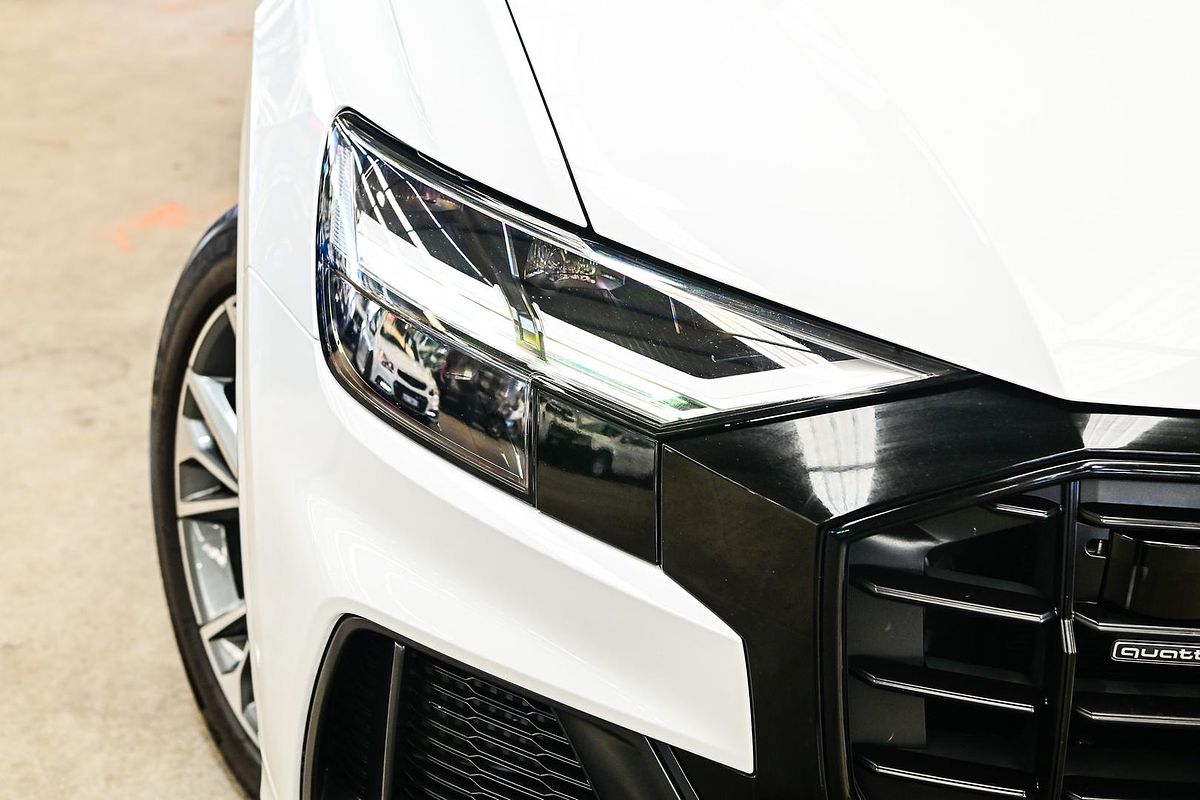 2019 Audi Q8 55 TFSI F1