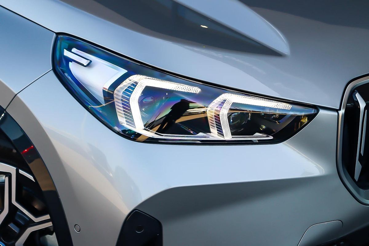 2025 BMW X1 xDrive20i U11