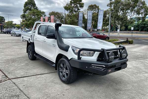 2025 Toyota Hilux SR GUN126R 4X4