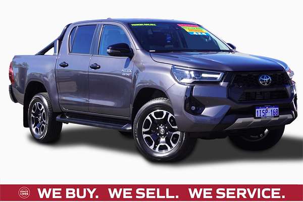 2025 Toyota Hilux SR5 48V GUN126R 4X4