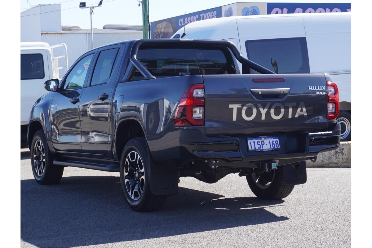 2025 Toyota Hilux SR5 48V GUN126R 4X4
