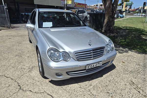 2004 Mercedes-Benz C-Class C200 Kompressor Classic W203