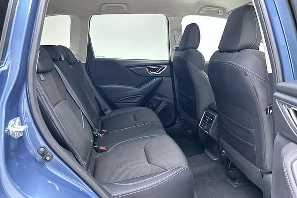 2024 Subaru Forester 2.5i S5 thumb-11