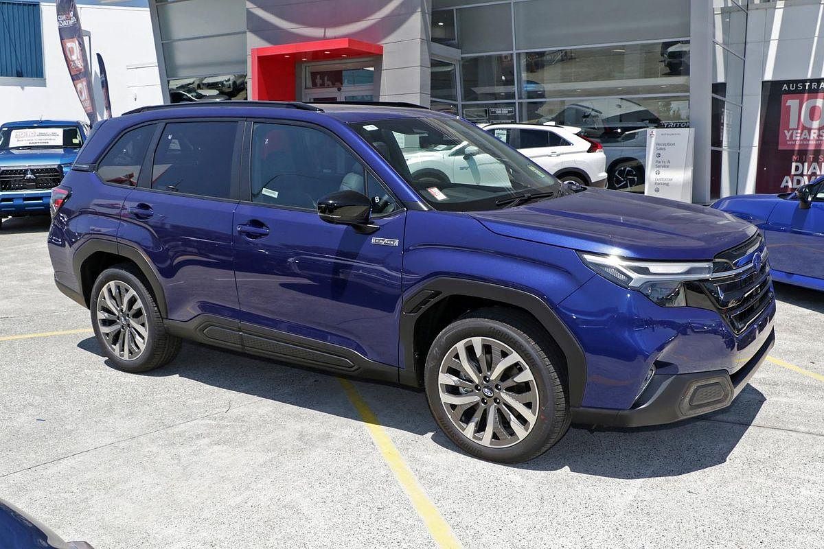 2025 Subaru Forester Hybrid Touring S6