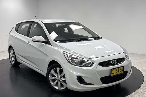 2019 Hyundai Accent Sport RB6