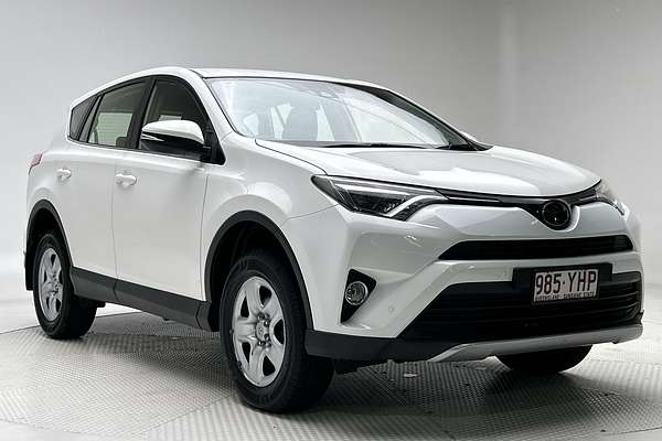 2018 Toyota RAV4 GX ZSA42R thumb-0