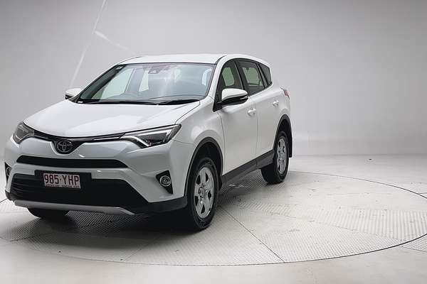 2018 Toyota RAV4 GX ZSA42R thumb-5