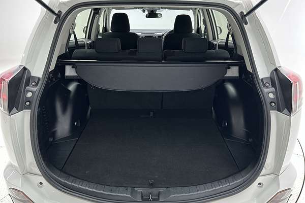 2018 Toyota RAV4 GX ZSA42R thumb-20