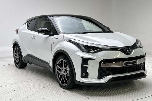 2022 Toyota C-HR GR Sport ZYX10R thumb-0