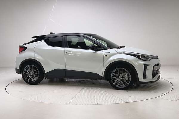 2022 Toyota C-HR GR Sport ZYX10R thumb-3