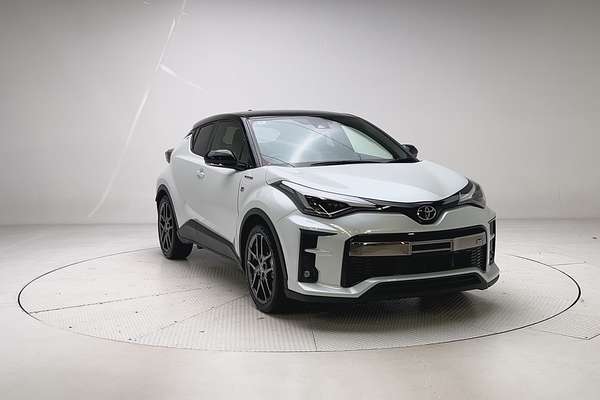 2022 Toyota C-HR GR Sport ZYX10R thumb-4