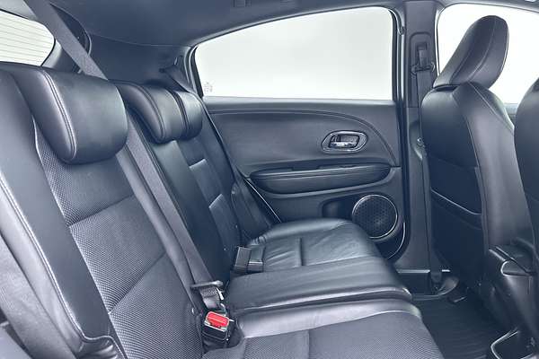 2020 Honda HR-V RS thumb-11