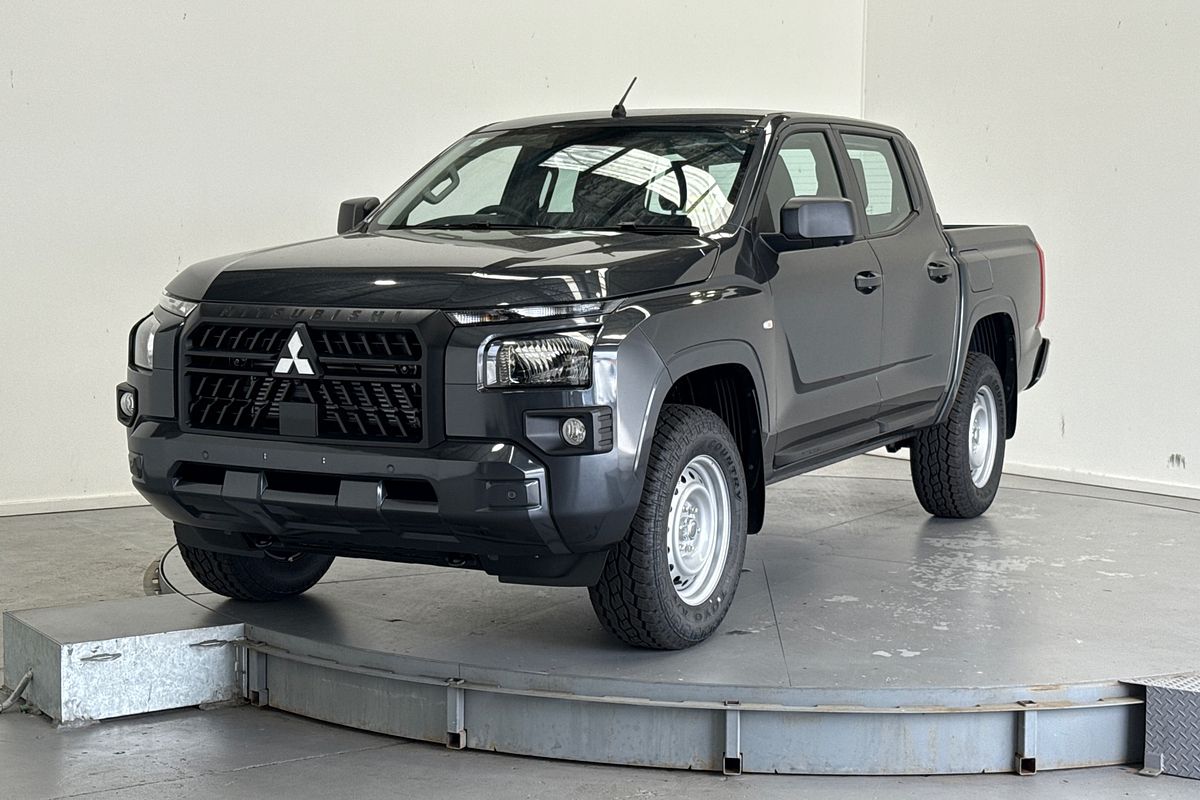 2025 Mitsubishi Triton GLX MV 4X4