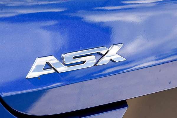 2025 Mitsubishi ASX LS XE thumb-17