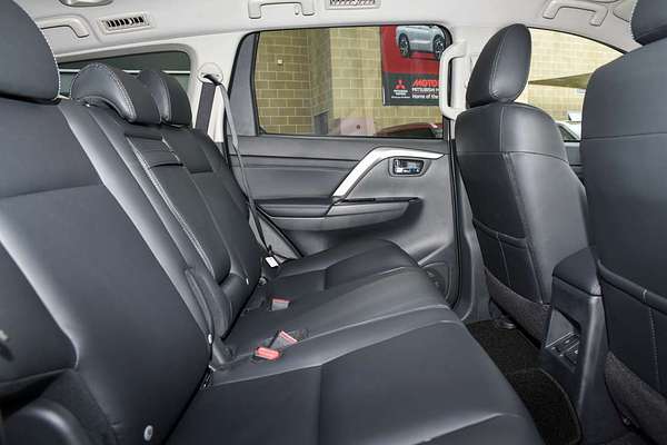 2024 Mitsubishi Pajero Sport Exceed QG thumb-8