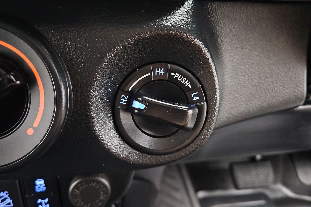 2022 Toyota Hilux SR GUN126R 4X4