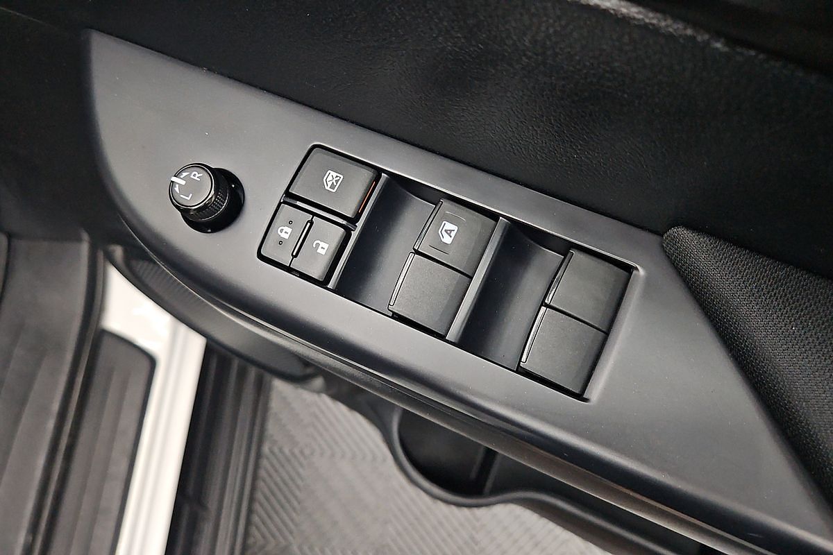 2022 Toyota Hilux SR GUN126R 4X4