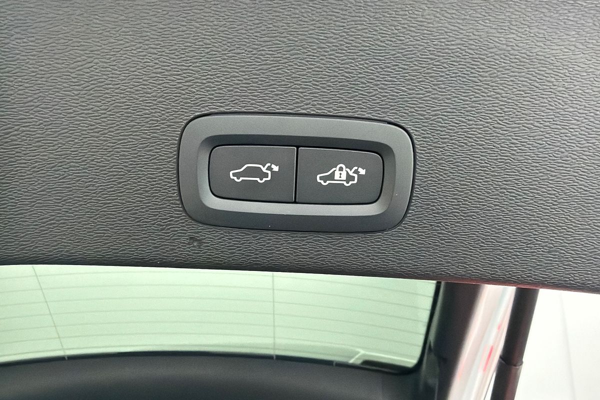 2023 Volvo C40 Recharge