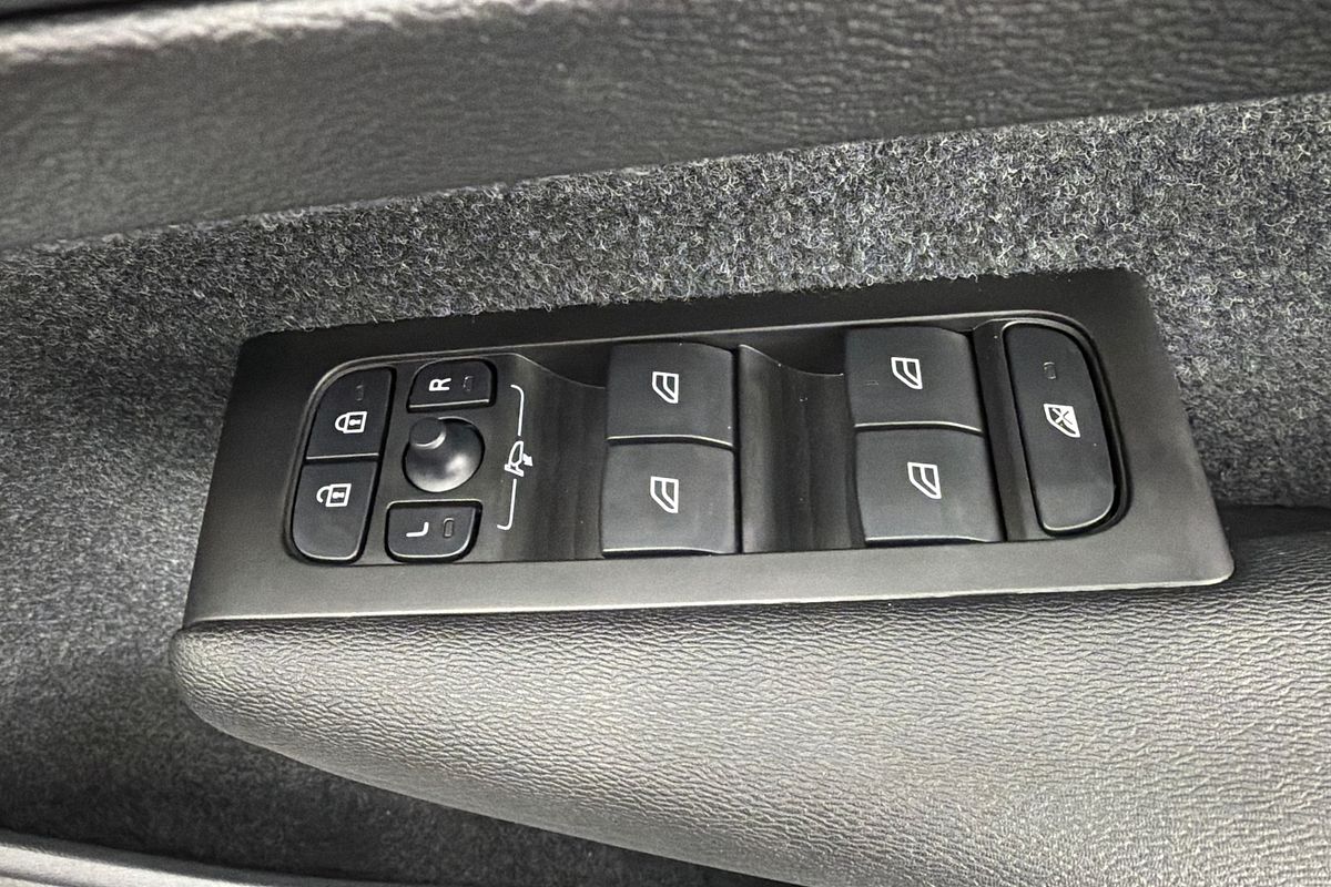 2023 Volvo C40 Recharge