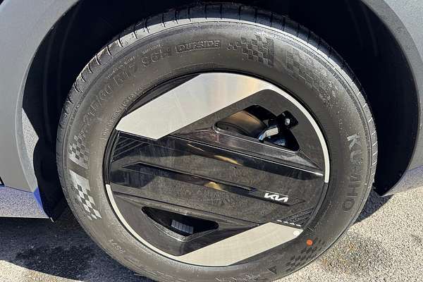 2025 Kia EV4 Air Standard Range CT thumb-2