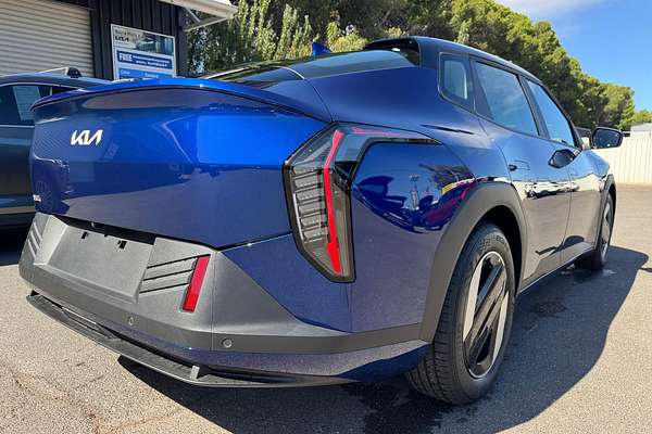 2025 Kia EV4 Air Standard Range CT thumb-7