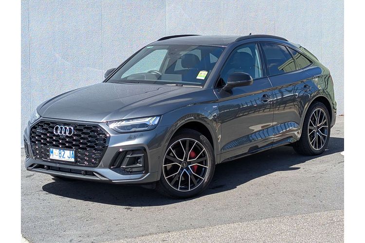 2024 Audi Q5 55 TFSI e S line FY