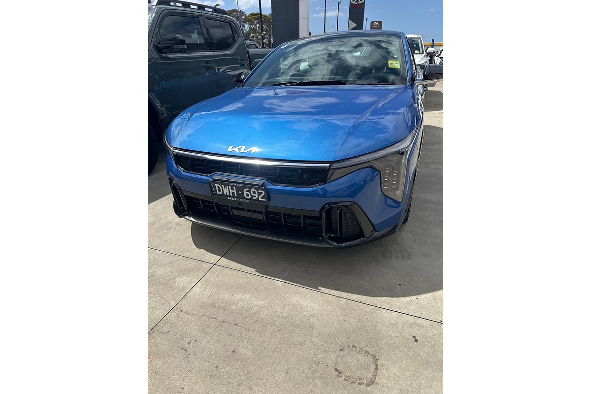 2025 Kia K4 GT-Line CL4m