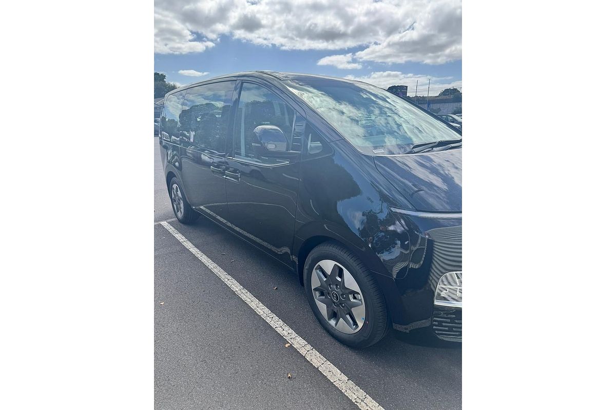 2026 Hyundai STARIA US4.V3