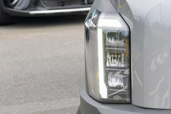 2025 Kia Tasman SX+ TK 4X4 thumb-1