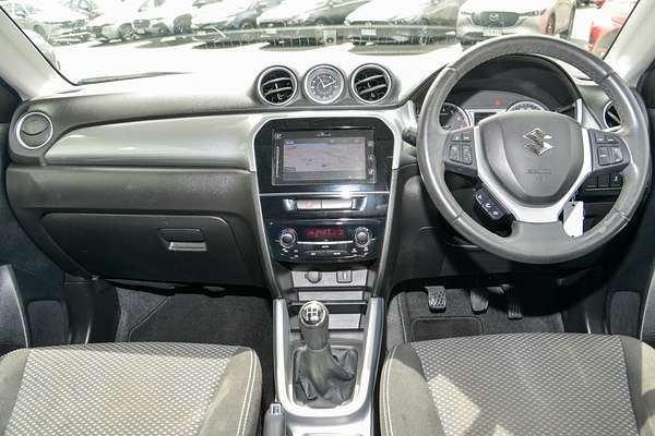 2015 Suzuki Vitara RT-S LY thumb-16