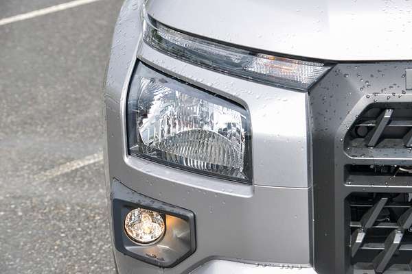 2025 Mitsubishi Triton GLS MV 4X4 thumb-1