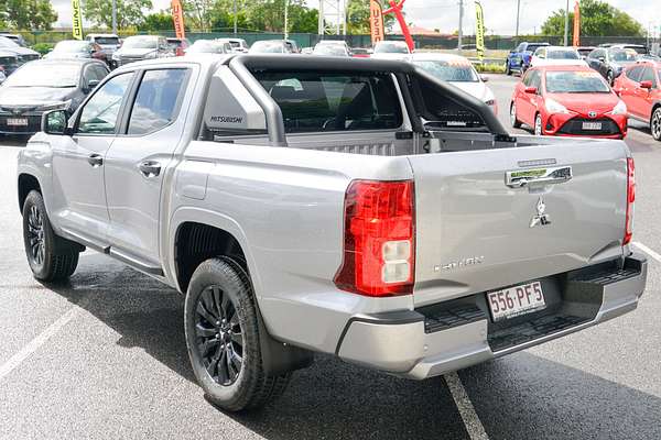 2025 Mitsubishi Triton GLS MV 4X4 thumb-5